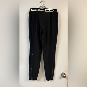 Lululemon Surge Jogger Small